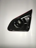 Nissan Qashqai Takaluukun takavalot 26555JD800