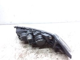 Renault Megane II Lampa przednia 8200073221F