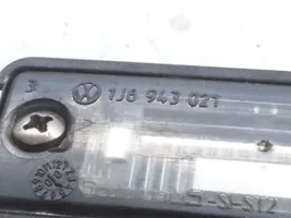 Volkswagen Polo III 6N 6N2 6NF Éclairage de plaque d'immatriculation 1J6943021