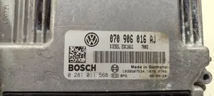 Volkswagen Transporter - Caravelle T5 Sterownik / Moduł ECU 070906016AJ