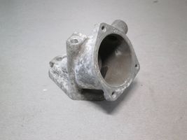 Opel Corsa C Obudowa termostatu 90573325