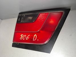 Peugeot 806 Lampy tylnej klapy bagażnika 4510222