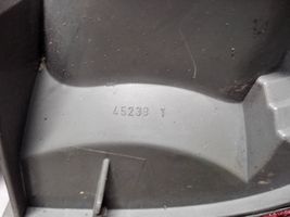 Citroen Evasion Задний фонарь в кузове 452381