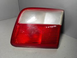 Opel Omega B2 Lampy tylnej klapy bagażnika 62257