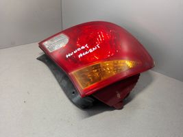 Hyundai Accent Aizmugurējais lukturis virsbūvē 92401257