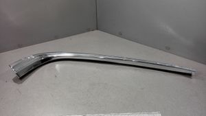 BMW 7 E38 Rivestimento modanatura del vetro della portiera posteriore 8125470