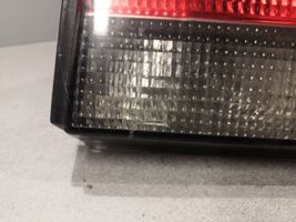 Saab 900 Lampy tylnej klapy bagażnika 21117481