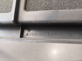 Mercedes-Benz ML W163 Other trunk/boot trim element A1636900227