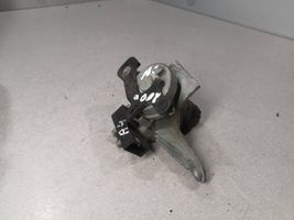 Audi A4 S4 B5 8D Takaluukun ulkopuolinen lukko 8D9827573A