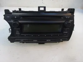 Toyota Yaris Panel / Radioodtwarzacz CD/DVD/GPS CQ-JS01F1AE