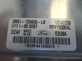 Ford Focus Variklio valdymo blokas 3M51-12A650-LB