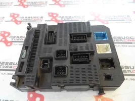 Citroen C4 I Module de fusibles 