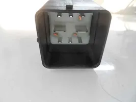 Citroen C4 I Glow plug pre-heat relay 