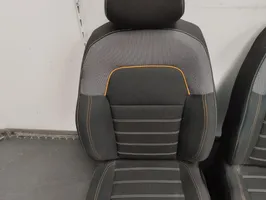 Dacia Sandero Sitze komplett 