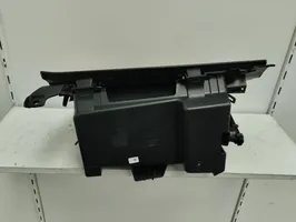 Ford Kuga III Glove box 