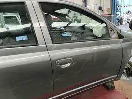 Toyota Yaris Tür vorne 
