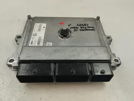 Dacia Sandero Sterownik / Moduł ECU 2377102806R