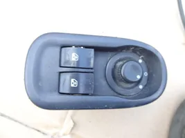 Renault Kangoo II Interrupteur léve-vitre 8200637849