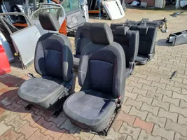 Nissan Qashqai Fotele / Kanapa / Komplet 1237754322