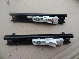 Renault Clio V Rail de réglage hauteur de ceinture de sécurité 878249105R