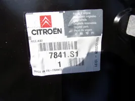 Citroen C5 Aircross Błotnik przedni 7841S1