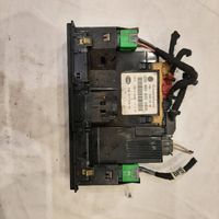 Audi A4 S4 B5 8D Panel klimatyzacji 8D0820043N