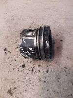 Toyota Avensis T250 Piston W051