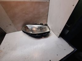 Renault Megane II Lampa przednia 8200073221J