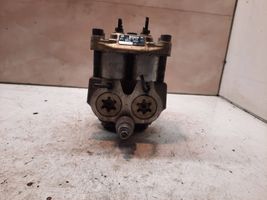 Audi 80 90 S2 B4 Pompe ABS 4A0614111A