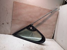 Peugeot 307 Fenêtre latérale avant / vitre triangulaire (4 portes) 43R00048