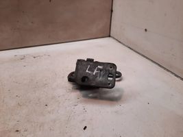 Audi A6 S6 C5 4B Charnière inférieure de porte avant 4B0831411B