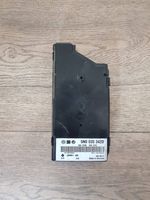 Volkswagen Transporter - Caravelle T5 Connecteur/prise USB 5N0035342D