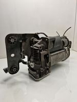 BMW X5 E70 Ilmajousituksen kompressoripumppu 6859714