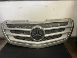 Mercedes-Benz Sprinter W906 Grotelės viršutinės A9068880523
