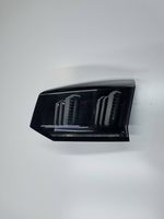 Peugeot 5008 II Lampy tylnej klapy bagażnika 82168001