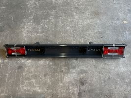 Iveco Daily 4th gen Traversa del paraurti posteriore 500356844