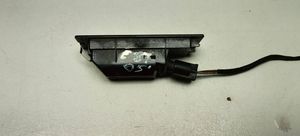 BMW 1 E81 E87 Lampa oświetlenia tylnej tablicy rejestracyjnej 7165735