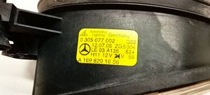 Mercedes-Benz CLS C219 Etusumuvalo A1698201656