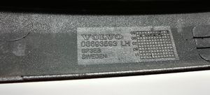 Volvo V70 Modanatura separatore del paraurti anteriore 08653593