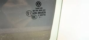 Volkswagen PASSAT B8 Rear door window glass 43R004026