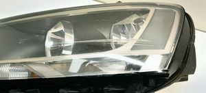 Volkswagen Jetta VI Headlight/headlamp 17502101