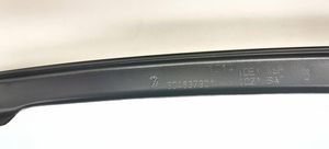 Volkswagen PASSAT B7 Moulures des vitres de la porte avant 3C4837901