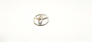 Toyota Avensis T270 Manufacturers badge/model letters 