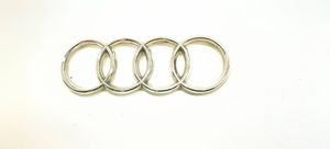 Audi A6 S6 C6 4F Mostrina con logo/emblema della casa automobilistica 8P0853605