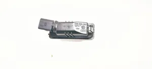 Volkswagen Golf VII Lampa oświetlenia tylnej tablicy rejestracyjnej 1K8943021