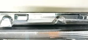 Volkswagen Crafter Lampa przednia 7C1941005