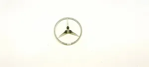 Mercedes-Benz E W211 Logo/stemma case automobilistiche 