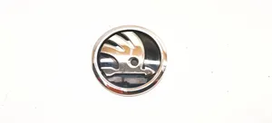 Skoda Octavia Mk3 (5E) Mostrina con logo/emblema della casa automobilistica 3V0853621A