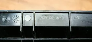 Subaru Outback (BS) Support de montage de pare-chocs avant 57707SJ040