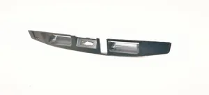 Subaru Outback (BS) Rivestimento portellone 91111AL010